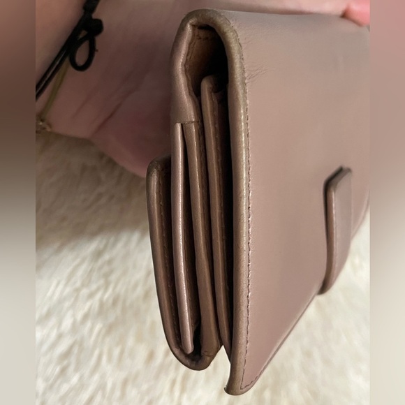 Gucci Blush Pink Leather Continental Wallet - Picture 10 of 15